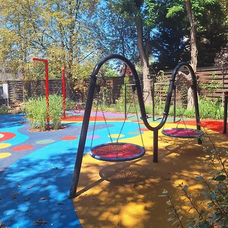 біля моря Daire *